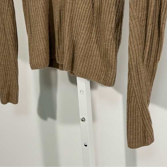 rag & bone Merino Wool Ribbed Sweater w/ Nylon Shoulder Detail (M) - Picture 5 of 7